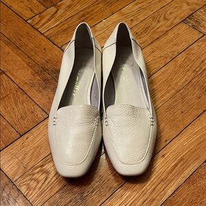 Bettye Muller Cream Pebbled Leather Loafers